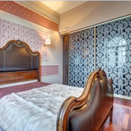 Old Town Historical Building Apartament With Panoramic View