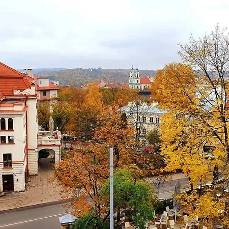 Old Town Historical Building Apartament With Panoramic View Apartamento